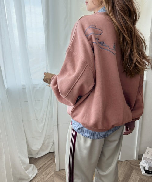 シーズンムード漂う。バック刺繍ロゴ裏起毛スウェットプルオーバー ce1260248