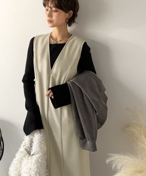 【Classical Evon】一枚で決まる、凛とした美しさ。Vネックウエストタックワンピース（ロング丈） ev1110146