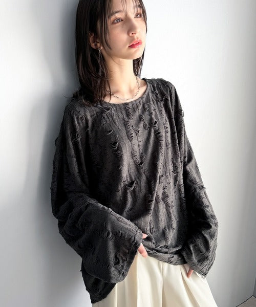 グランジを楽しむ旬スタイル。ダメージ加工ビッグシルエットジャカードカットソーTシャツ（長袖） cm1010420