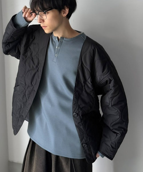 《Classical Origin》首元と袖口で魅せる、大人のゆるT。ダンボール素材ドット釦ヘンリーネックTシャツ（長袖） co1010058