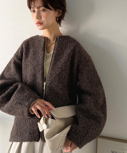 【Classical Evon】上品さと抜け感を兼ね備えた、大人のためのアウター。軽やかブークレノーカラージャケット ev1110138