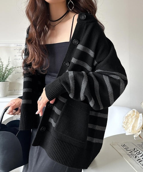 絶妙なすっきりシルエットで、華奢感がかなう。エポレットスリーブボーダーニットカーディガン ce1020300