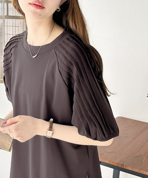 カジュアルな中にも上品さを。綿100%　袖山タックラグラン半袖Tシャツ ce1300007
