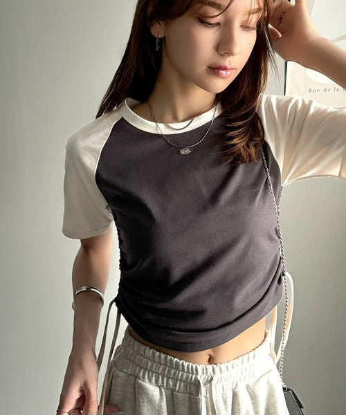 【mily bilet】サイドの絞りが可愛いさプラス。プレート使いラグランTシャツ（半袖） mi1329027