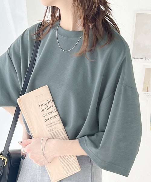 艶感素材でゆったりな着心地。ダンボールビッグTシャツ ce1260189