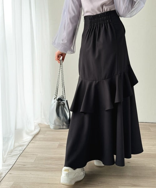 【mily bilet】上品に揺れるシルエットが美しい。スリット入りアシメフリルスカート（ロング） mi1019092