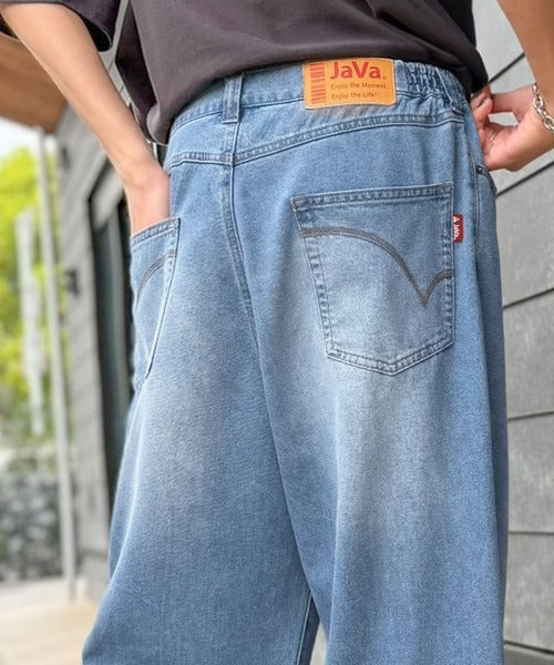 《JaVaジャバコラボ》【接触冷感・速乾機能付き】清涼素材で夏でもデニムをヘビロテ！ブラスト加工 バックデザイン リラックスフィット ジーンズ jo1150088