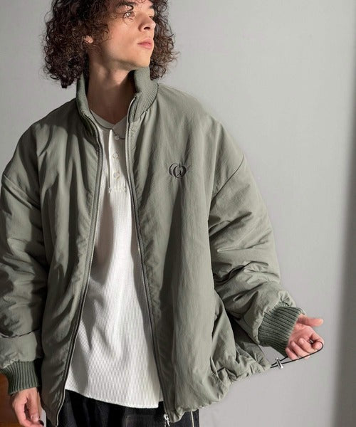 【Classical Origin】「防寒高機能。」リブハイネック中綿入りモンスターオーバージャケット／Ribbed High-Neck Padded Monster Oversized Jacket co1010036