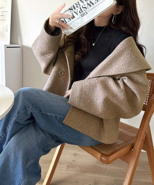 ビッグカラーで小顔見え。ふわっと羽織って、キュンとこなれる。ビッグカラーフェイクウールダブルコート ce1010455