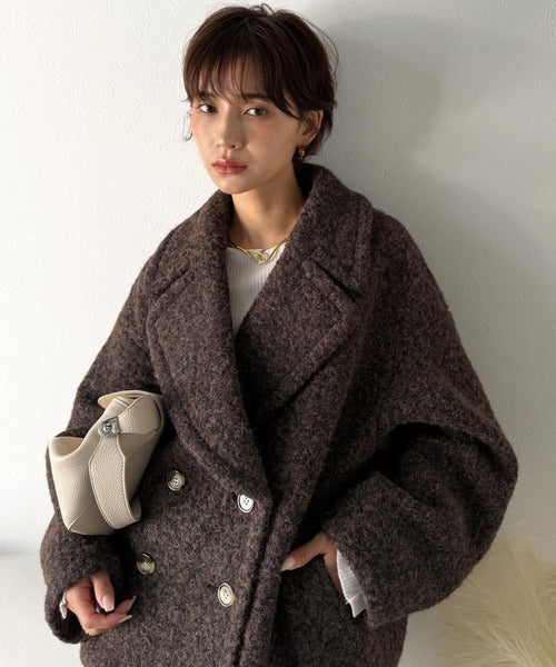 【Classical Evon】雪のようにやさしい肌触りで、大人のきちんと感を演出。軽やかブークレPコート ev1110137