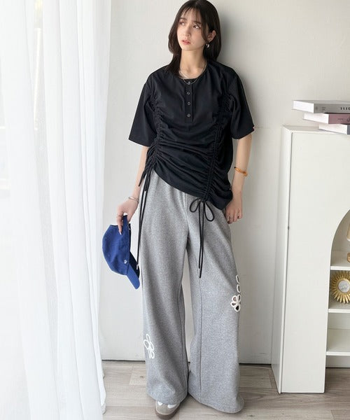 《JaVaジャバコラボ》アレンジを楽しむ、私だけの一枚。前後2wayヘンリーネックドロストチュニックＴシャツ(半袖) jv1010437