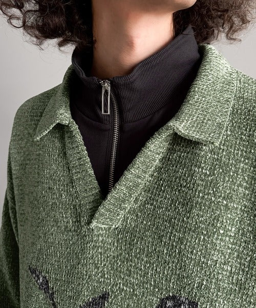 【Classical Origin】「個性で遊ぶ。」モール糸使いルースター柄襟付きVネックセーター／Chenille Yarn Rooster Motif Collared V-Neck Sweater co1150075