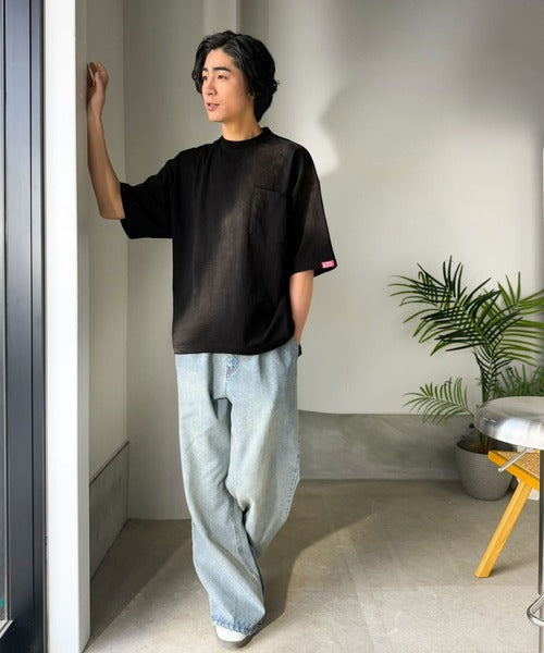 《JaVaジャバコラボ》唯一無二のヴィンテージ感。オーバーサイズシルエットのスプレーダイポケットTシャツ（半袖） jv1020359