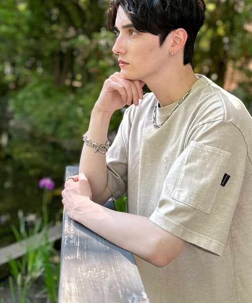 「イマドキな、古着感。」袖ポケット付きピグメント加工刺繍入りTシャツ／Sleeve Pocket Pigment-Dyed Embroidery T-Shirt co1150025