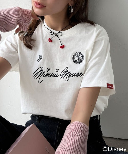 大人女子必見！　綿100％「ディズニー」サイン風刺繍Tシャツ（半袖） ce1330037