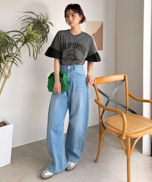 《JaVaジャバコラボ》ラフでいい日ほど、ちょっとだけ可愛さ足して。綿100％袖フリル配色カレッジロゴ刺繍Tシャツ（半袖） jv1410010