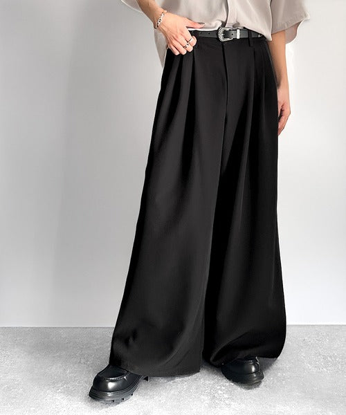 「美しさはタックから。」3タックY2Kスーパーワードスラックス／Three-Tuck Y2K Super Wide Trousers co1150005