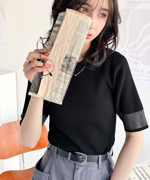 大人フェミニンな透け感。袖口シアーハーフスリーブリブニットトップス ce1020203