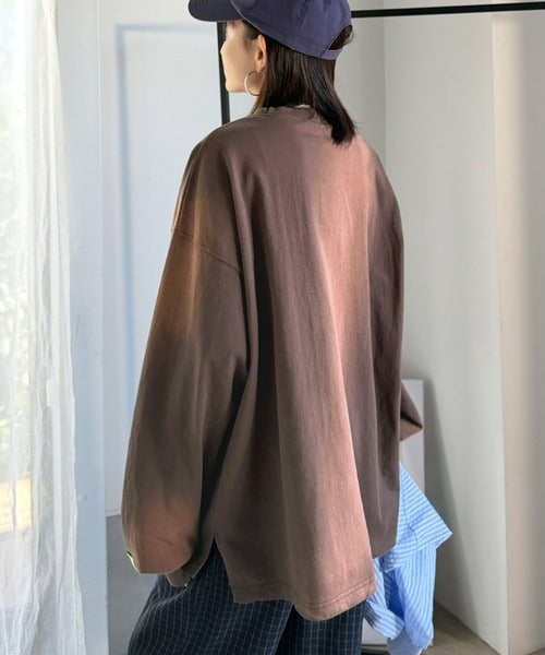 《JaVaジャバコラボ》垢抜け！大人のストリートstyleを作る。綿100％スプレーダイ加工オーバーサイズTシャツ（長袖） jv1020358
