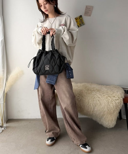 《JaVaジャバコラボ》可愛いだけじゃない。毎日持ちたくなる！フリル×キルティング ギャザーハンドルバッグ(ショルダー2WAY) jv1070274
