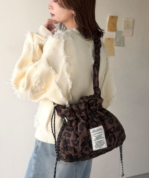 《JaVaジャバコラボ》2wayシルエットでシーンを選ばず活躍♪キルティングパフィドロストバッグ jv1179077