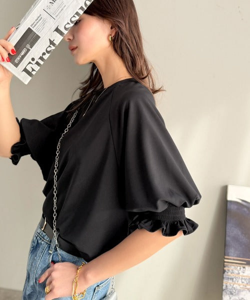 【Classical Evon】上品なフリルデザインで、袖先に華やぎを。ジョーゼット素材キャンディースリーブプルオーバー ev1050370