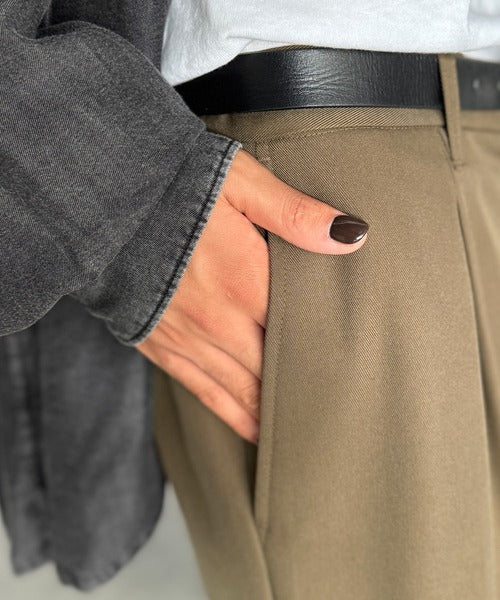 【Classical Origin】「美しい落ち感。」 ワンタックセンタープレスフレアスラックス／One-tuck center-pressed flared slacks co1150042