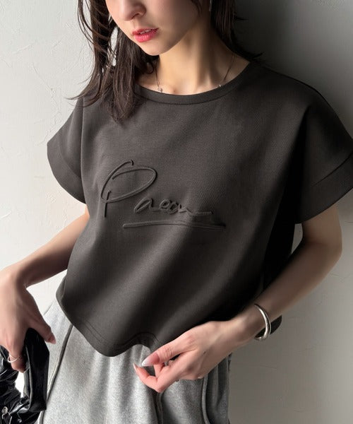 《JaVaジャバコラボ》上品な大人の抜け感。フロントPAEANエンボス加工半袖Tシャツ（ロゴ） jv1260427