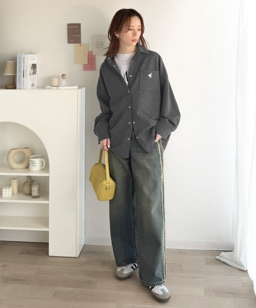《JaVaジャバコラボ》サッと羽織って即サマになる！胸元刺繍ダンボール素材シャツジャケット jv1010558