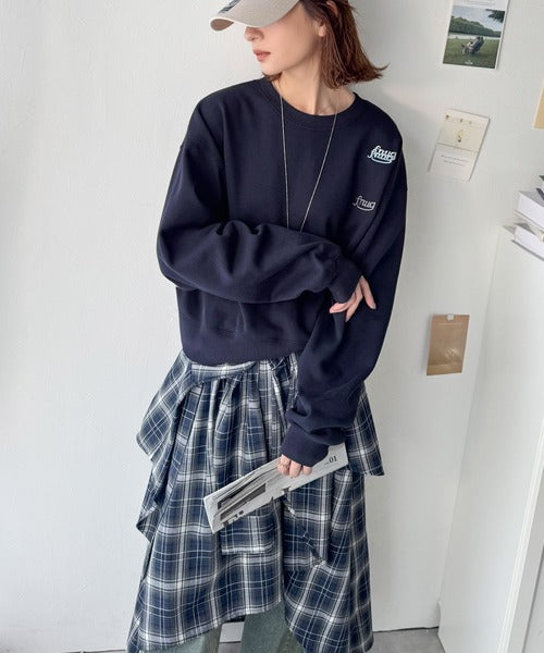 《Javaジャバコラボ》着るだけで今っぽさ叶う。ランダム刺繍クロップド丈裏起毛スウェット jv1050234
