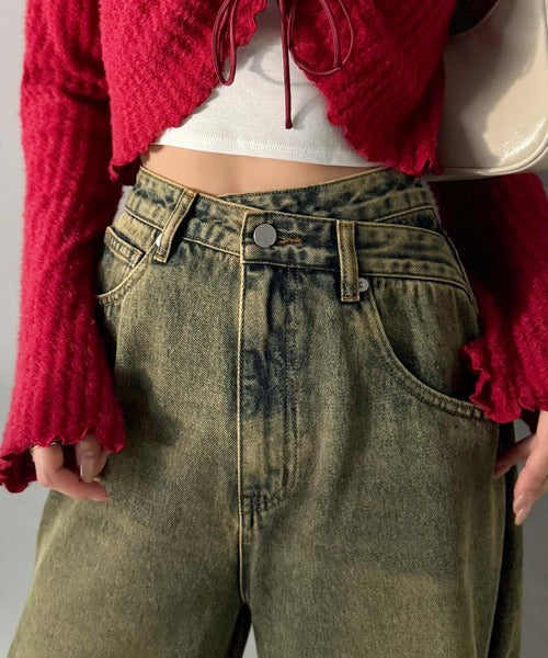 【mily bilet】「あのデニム、超かわいい…！」街で振り返られるトレンドデザイン。サイドギャザーウエストアシメデザインデニムパンツ mi0909021