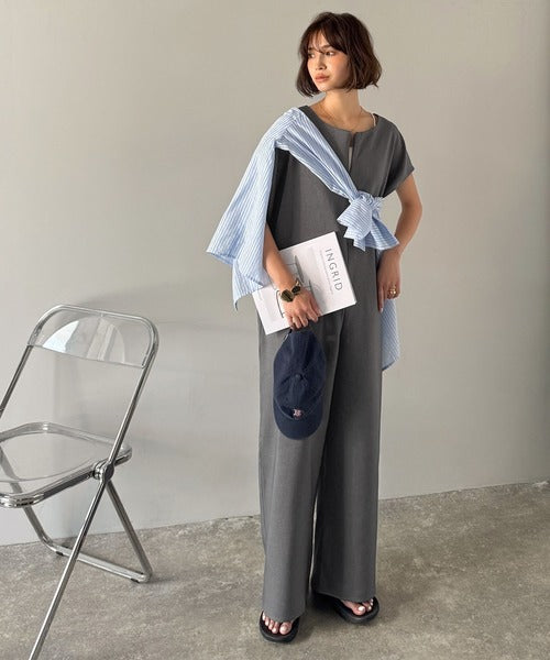 シンプルだけど、襟元に大人の抜け感。ハーフジップオールインワン ce1010499