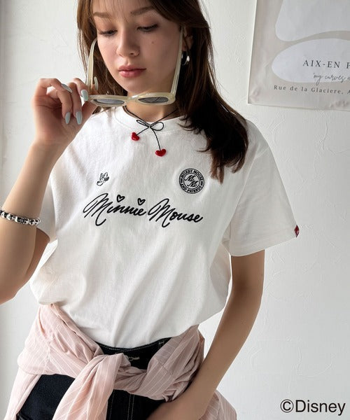 大人女子必見！　綿100％「ディズニー」サイン風刺繍Tシャツ（半袖） ce1330037