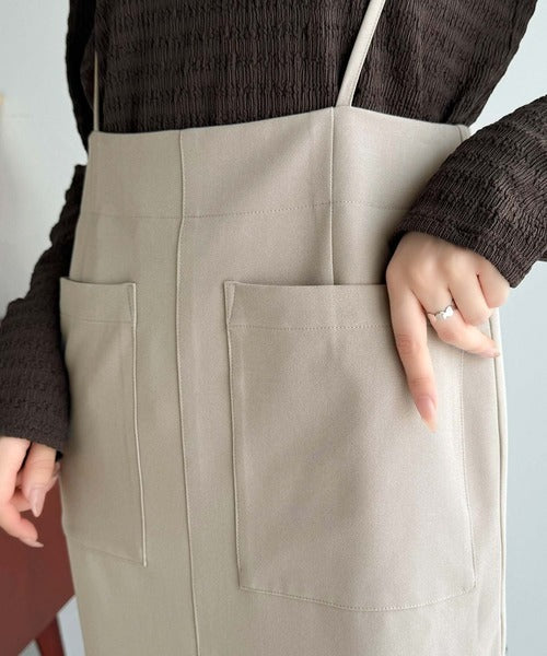 女性らしい上品シルエット。前後2wayサスペンダー付きタイトスカート（ロング丈・セットアップ可） ce1240047