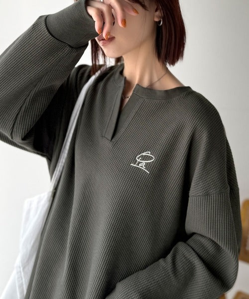 洒落感アップのこなれT。胸刺繍ワッフルオーバーサイズキーネックロンT（長袖） ce1260496