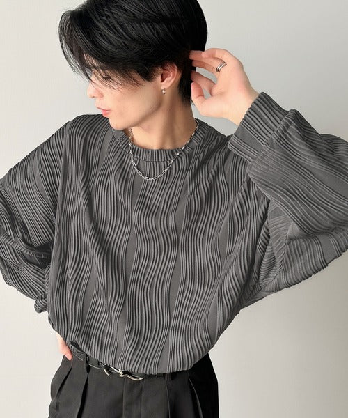 ゆるさとスタイリッシュを両立。オーバーサイズウェーブ柄ジャガード長袖Ｔシャツ cm1010428