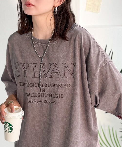 《JaVaジャバコラボ》色褪せで魅せる、ラフな品格。綿100％前後２WAYアシッド刺繍ユルTEE（半袖） jv1260544