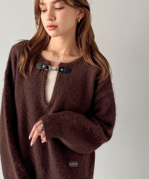 【mily bilet】癒しのモヘアタッチ。バックル使いVネックニット（長袖） mi1029138