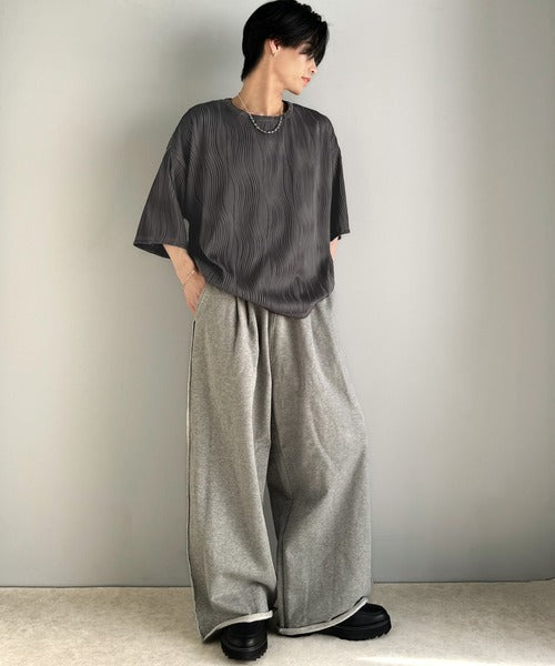 涼しくキマる、大人のリラックス。オーバーサイズウェーブ柄ジャガード半袖Ｔシャツ（メンズ） cm1010429