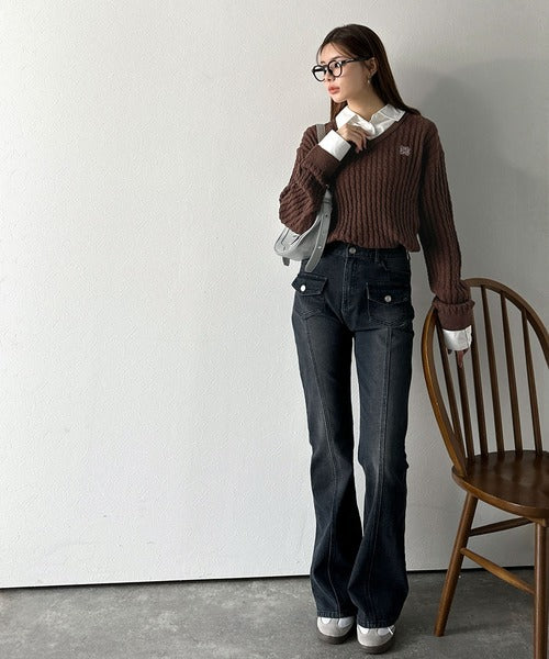 【mily bilet】一枚着るだけで、重ね着風。シャツレイヤード風ロゴ刺繍リブニットプルオーバー（長袖） mi1029172