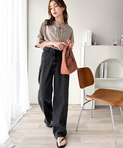 《JaVaジャバコラボ》胸元ひとくせ、抜け感ひとさじ。綿100％ バックロゴプリント 胸元レースアップTシャツ(半袖) jv1260458