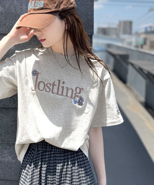 ナチュラルな中に、さりげない華。綿100％ロゴ×フラワー刺繍ビッグTシャツ（半袖） ce1260485