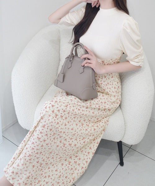 【mily bilet】一枚で主役級フェミニンスタイル。後ろシアーリボン花柄ドッキング袖ギャザーワンピース（ロング丈） mi1139073