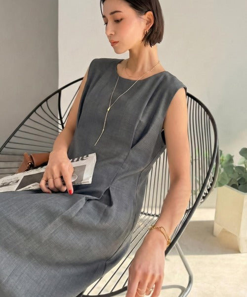 【Classical Evon】瞬間、縦ライン完成。どんなシーンにも使える、私の一張羅。ウエストタックノースリワンピース ev1010589