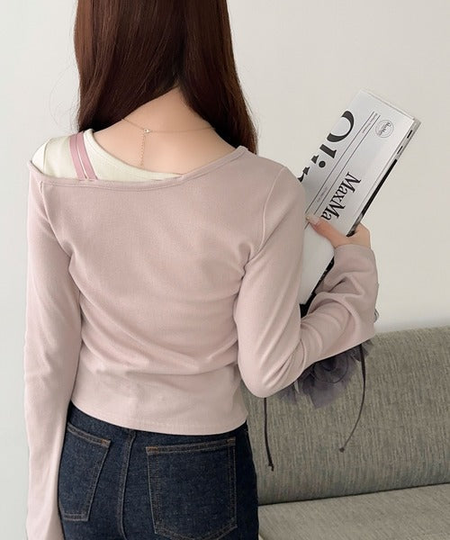 【mily bilet】アシメネックレイヤード風シャーリング使い袖フレア胸刺繍カットソー（長袖） mi1359011