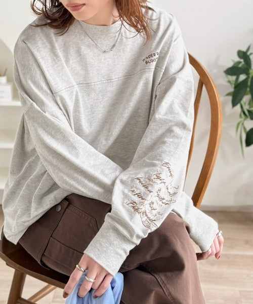 《JaVaジャバコラボ》袖を通せば、あなたも輝く。コットン100％刺繍胸元切り替えドルマンロンTEE（長袖） jv1260620