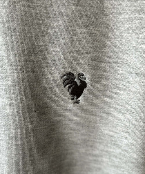 【Classical Origin】バックスタイルで魅せるベーシックな一枚。Rooster Back Embroidered Sweat Trainer／ルースターバック刺繍スウェットトレーナー co1010039