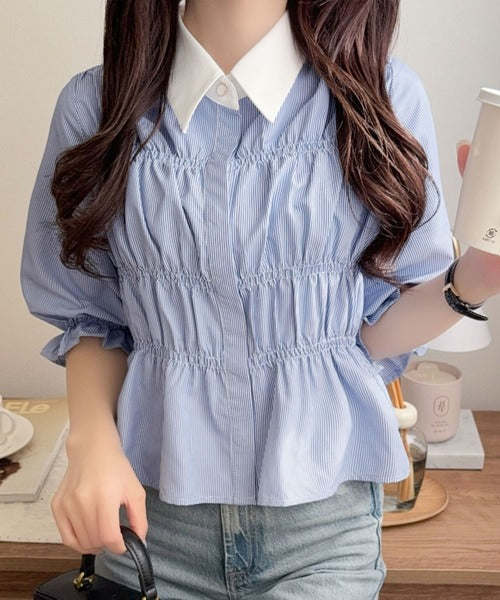 【mily bilet】甘さと上品さを兼ね備えた大人ガーリーな一枚♪ 配色襟シャーリングペプラムシャツ（半袖） mi1139107