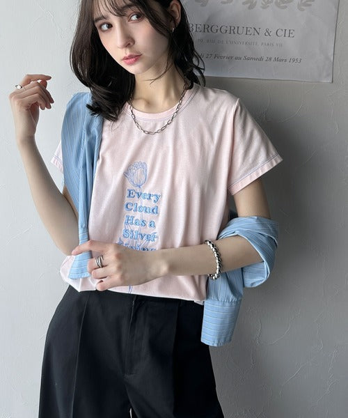 上品さが魅力。フラワープリントグラフィック刺繍Tシャツ（半袖） ce1050268