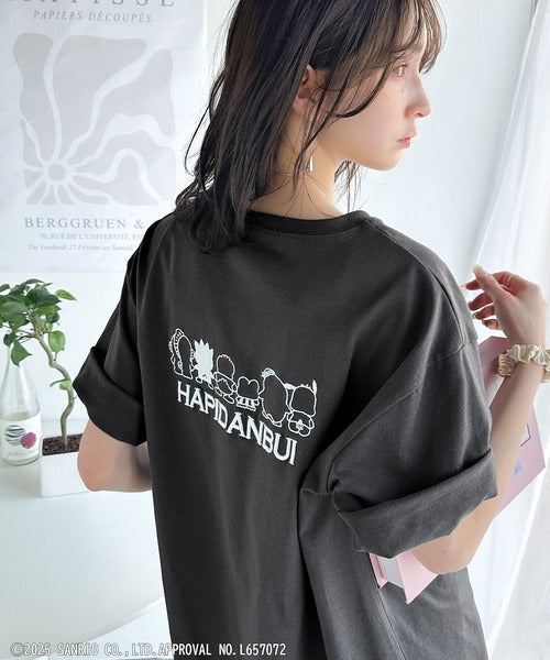 【Sanrio characters/サンリオキャラクターズ】人気キャラ大集合！はぴだんぶいバック刺繍ビッグTシャツ(半袖) ce1350004